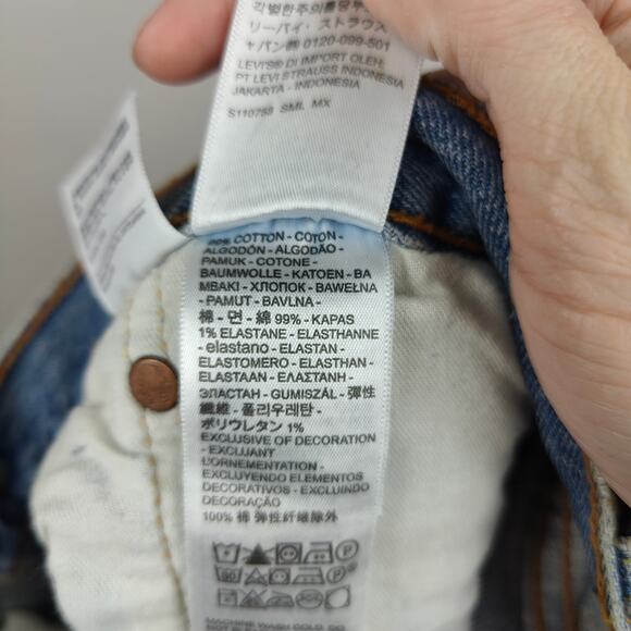 Levi's 501 Mens 34x30‎ Medium Wash Straight Fit Relaxed Casual - Picture 8 of 10